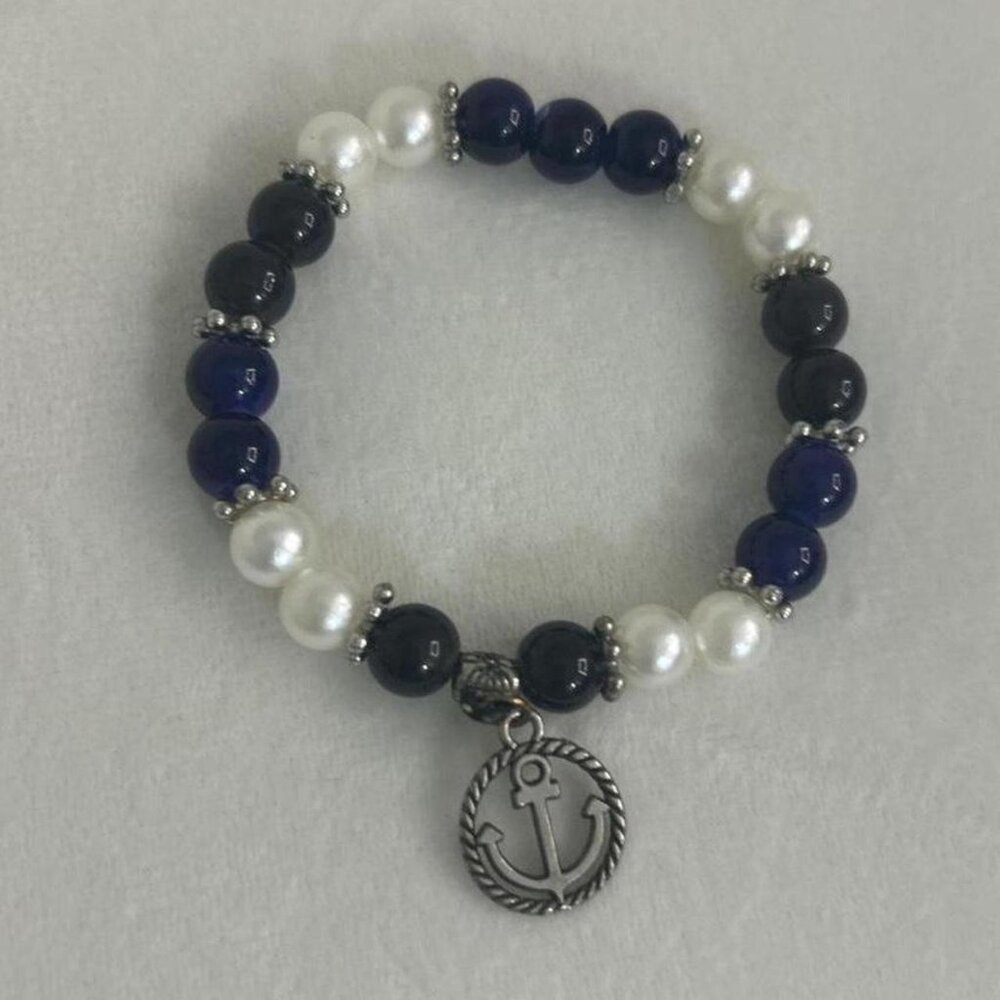 Navy and white nautical themed bracelet with anchor charm #nauticalvibes